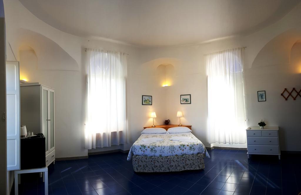 Farmstay La Morella Battipaglia Exterior foto
